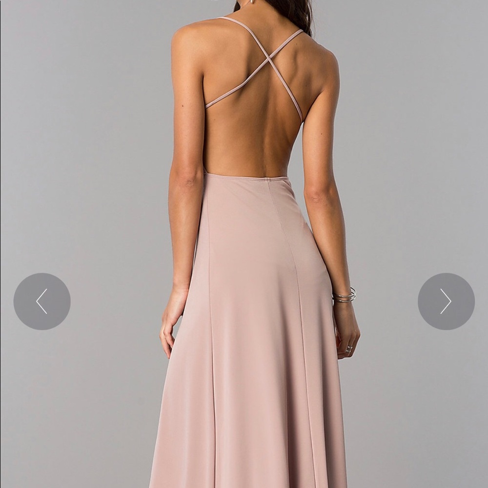 Casual Open-Back V-Neck Maxi Dress with Slits